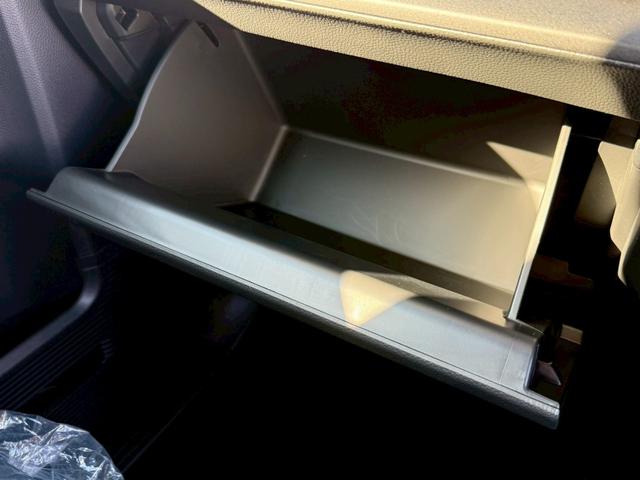 ����Ȃ̑����ɂ̓O���[�u�{�b�N�X����������Ă���̂ŁA�Ԍ��ؓ��ꓙ�ɂ����p���������܂���