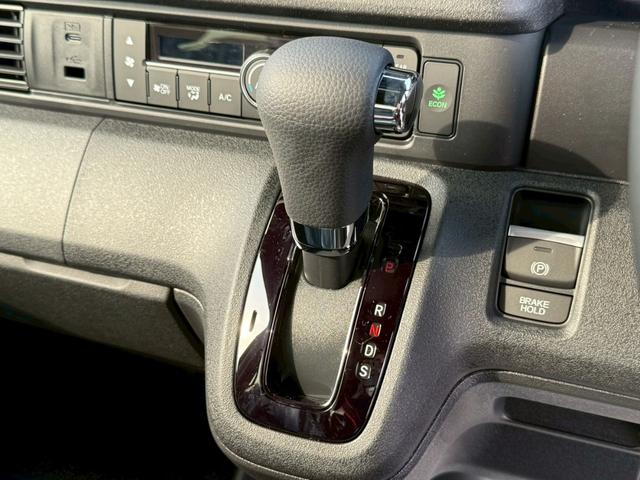 �V�t�g�m�u�͑��삵�Ղ��ʒu�ɔz�u����Ă܂���