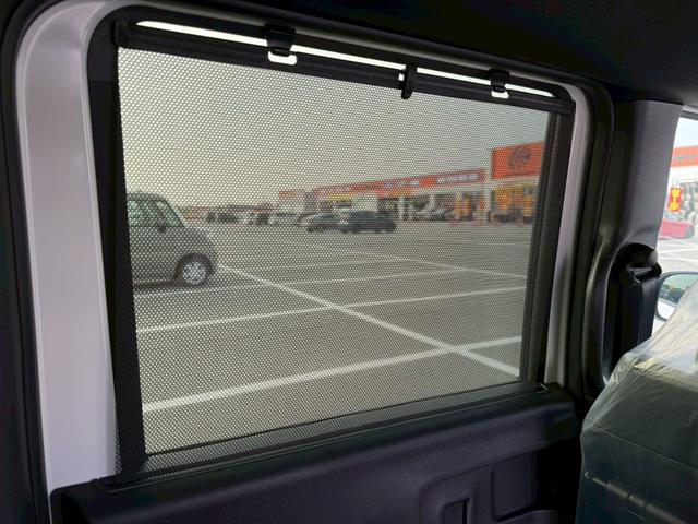 ���[���T���V�F�[�h���t���Ă��܂����܂ň��������Ă��������ƁA�O����݂ɂ����Ȃ�܂��I���Ă��΍�ɂ��Ȃ�̂ŁA�ƂĂ��֗��ł��B