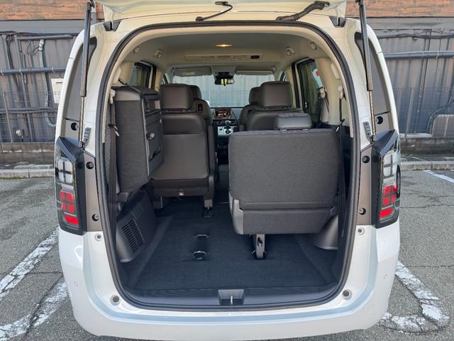 フリード ｅ：ＨＥＶエアー　ＥＸ　登録済未使用車／ホンダセンシング／アダプティブクルーズコントロール／ＬＥＤヘッドライト／両側電動パワースライドドア／（33枚目）