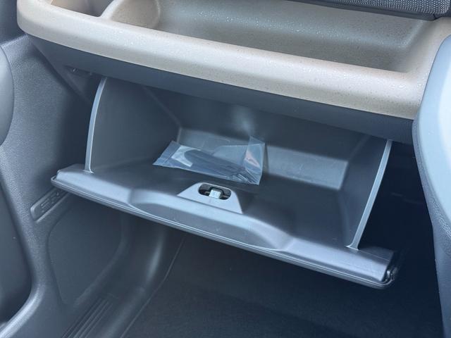 フリード ｅ：ＨＥＶエアー　ＥＸ　登録済未使用車／ホンダセンシング／アダプティブクルーズコントロール／ＬＥＤヘッドライト／両側電動パワースライドドア／（53枚目）