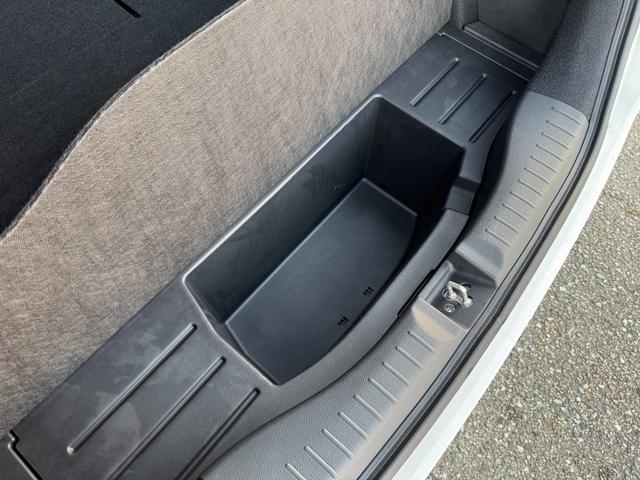 フィット ｅ：ＨＥＶホーム　ユーザー買取車／ホンダセンシング／ホンダ純正ナビ／ＥＴＣ／ＬＥＤヘッドライト／クルーズコントロール（30枚目）