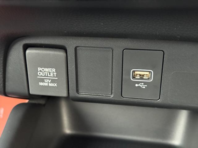 フィット ｅ：ＨＥＶホーム　ユーザー買取車／ホンダセンシング／ホンダ純正ナビ／ＥＴＣ／ＬＥＤヘッドライト／クルーズコントロール（46枚目）