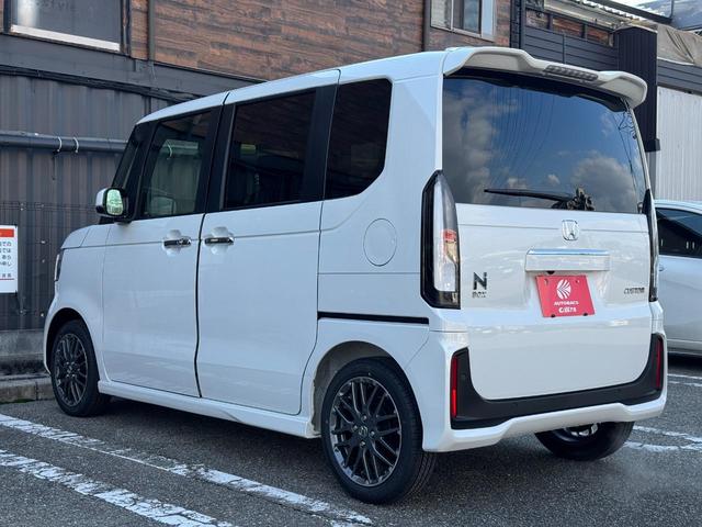 Ｎ－ＢＯＸカスタム ターボ　届出済未使用車／ホンダセンシング／クルーズコントロール／フルＬＥＤヘッドランプ／両側電動パワースライドドア／ターボ／２列目チップアップシート／シートヒーター（8枚目）