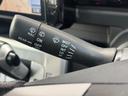 ステアリング左奥には、ウォッシャー操作レバーを装備☆
