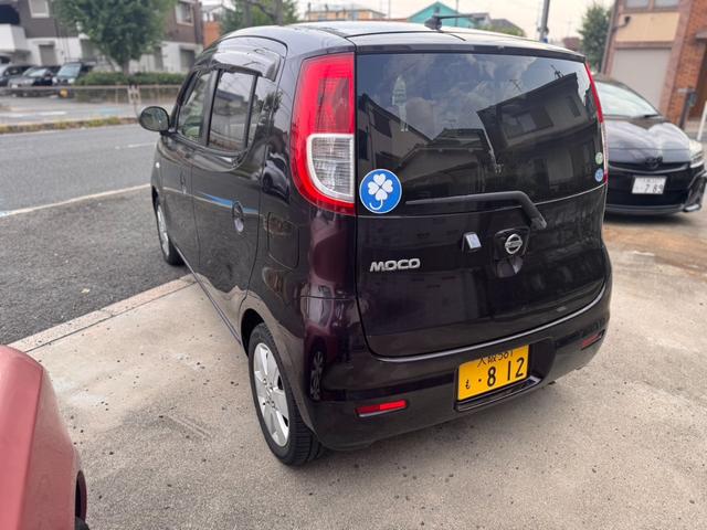 モコ G メモリーナビ ワンセグ スマートキー ベンチシート ETC 純正アルミホイール オートエアコン パワーウインドウ ヘッドライトレベライザー エアバッグ インパネオートマ(4枚目)