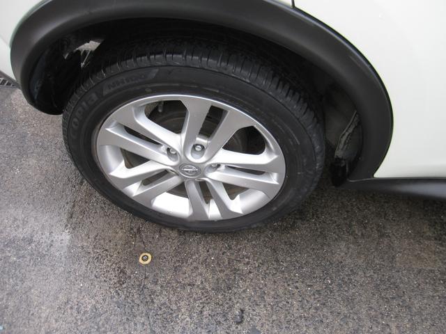 ジューク 15RX タイプV 1オーナー 禁煙車 買取車両 純正ナビ フルセグテレビ Bluetooth DVDビデオ バックモニター 360℃ドライブレコーダー 純正17インチアルミ プッシュスタートシステム オートエアコン(26枚目)