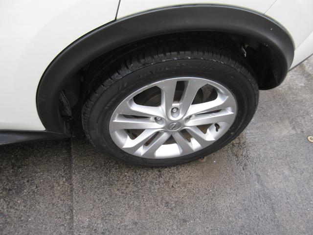 ジューク 15RX タイプV 1オーナー 禁煙車 買取車両 純正ナビ フルセグテレビ Bluetooth DVDビデオ バックモニター 360℃ドライブレコーダー 純正17インチアルミ プッシュスタートシステム オートエアコン(28枚目)