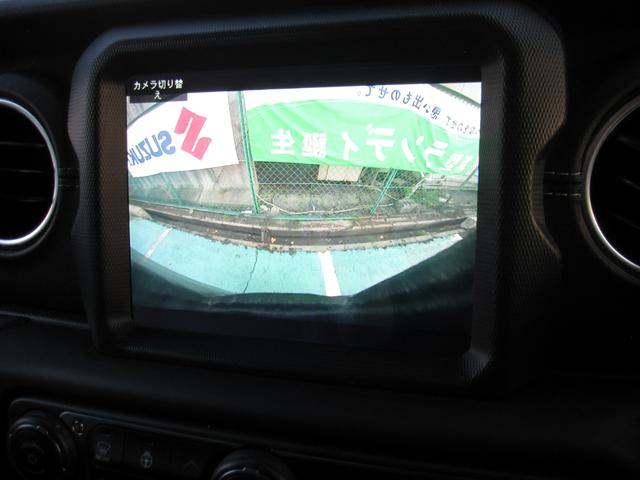 ジープ・ラングラーアンリミテッド サハラ　１オーナー　買取車　　ブラックレザーシート　シートヒーター　純正ナビ　フルセグＴＶ　サブウーファー　バックモニター　ＥＴＣ２．０　ＬＥＤライト　純正１８インチアルミ　ドライブレコーダー（7枚目）