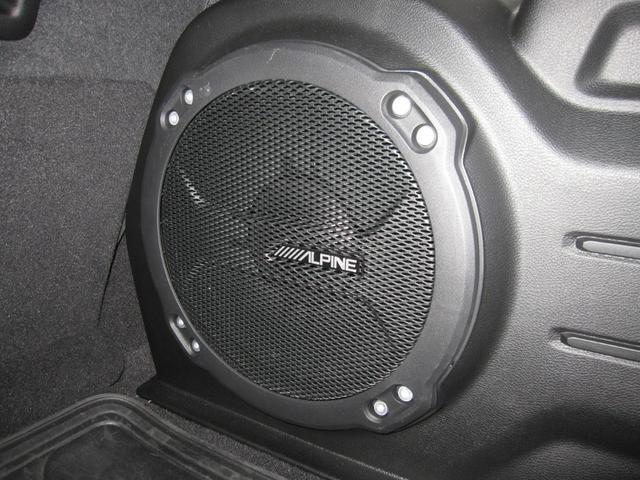 ジープ・ラングラーアンリミテッド サハラ　１オーナー　買取車　　ブラックレザーシート　シートヒーター　純正ナビ　フルセグＴＶ　サブウーファー　バックモニター　ＥＴＣ２．０　ＬＥＤライト　純正１８インチアルミ　ドライブレコーダー（19枚目）