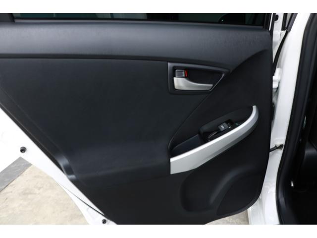 S モデリスタエアロ/TEIN車高調/WORK19AW/社外4本出しマフラー/アルパイン9インチナビ/バックカメラ/TOM’sシフトスイッチ/コンビハンドル/ウーファー/シート(ヒーター・カバー)/ETC(70枚目)