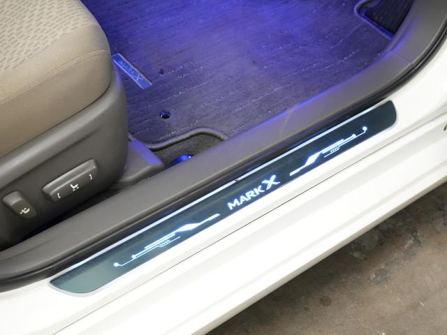 マークＸ ２５０Ｇ　リラックスセレクション　前後Ｇ’ｓバンパー／車高調／ＷＯＲＫ　ＶＳＸＶ１９インチＡＷ／ＢＲＡＳＨ３眼ヘッドライト／シーケンシャルウインカー／バックカメラ／Ｂｌｕｅｔｏｏｔｈ／ＥＴＣ／アンビエントライト／パワーシート（9枚目）