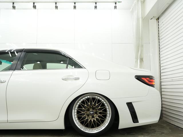 マークＸ ２５０Ｇ　リラックスセレクション　前後Ｇ’ｓバンパー／車高調／ＷＯＲＫ　ＶＳＸＶ１９インチＡＷ／ＢＲＡＳＨ３眼ヘッドライト／シーケンシャルウインカー／バックカメラ／Ｂｌｕｅｔｏｏｔｈ／ＥＴＣ／アンビエントライト／パワーシート（24枚目）