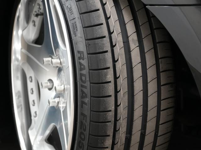 マークＸ ２５０Ｇ　リラックスセレクション・ブラックリミテッド　フロントモデリスタエアロ／車高調／ＴＥＩＮ　フルタップ式／レオンハルトオルデンＣＶ　１９インチＡＷ／社外アーム／キャンバー／ＥＴＣ／パワーシート／バックカメラ／ローダウン／黒内装／木目コンビハンドル（7枚目）