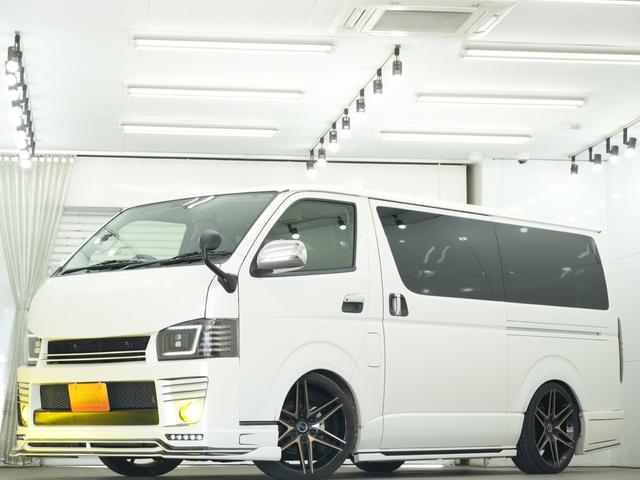 ハイエースバン スーパーGL ダークプライム GR8STYLEエアロ/ローダウン/RACINGTECHNOLOGY BONZO20インチAW/社外ヘッドライトライト/Bluetooth/バックカメラ/ETC/両側電動スライドドア/ベットキット(12枚目)