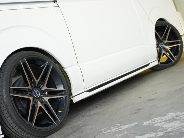 ハイエースバン スーパーGL ダークプライム GR8STYLEエアロ/ローダウン/RACINGTECHNOLOGY BONZO20インチAW/社外ヘッドライトライト/Bluetooth/バックカメラ/ETC/両側電動スライドドア/ベットキット(18枚目)