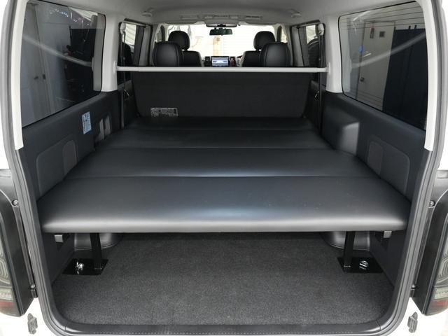 ハイエースバン スーパーGL ダークプライム GR8STYLEエアロ/ローダウン/RACINGTECHNOLOGY BONZO20インチAW/社外ヘッドライトライト/Bluetooth/バックカメラ/ETC/両側電動スライドドア/ベットキット(76枚目)