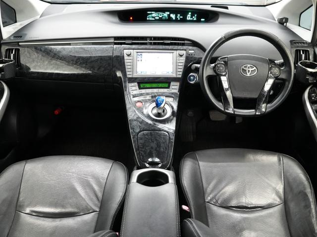 プリウス Gツーリングセレクションレザーパッケージ ツーリングホイール17インチ/Bluetoothオーディオ/ブルーフォグランプ/プッシュスタート/パワーシート/レザーシート/ETC/Bluetooth/バックカメラ/ダウンサス/モデリスタドアメッキ(6枚目)
