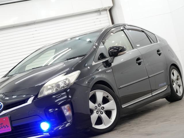 プリウス Gツーリングセレクションレザーパッケージ ツーリングホイール17インチ/Bluetoothオーディオ/ブルーフォグランプ/プッシュスタート/パワーシート/レザーシート/ETC/Bluetooth/バックカメラ/ダウンサス/モデリスタドアメッキ(17枚目)