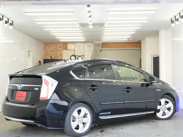 プリウス Gツーリングセレクションレザーパッケージ ツーリングホイール17インチ/Bluetoothオーディオ/ブルーフォグランプ/プッシュスタート/パワーシート/レザーシート/ETC/Bluetooth/バックカメラ/ダウンサス/モデリスタドアメッキ(18枚目)