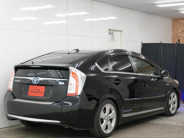 プリウス Gツーリングセレクションレザーパッケージ ツーリングホイール17インチ/Bluetoothオーディオ/ブルーフォグランプ/プッシュスタート/パワーシート/レザーシート/ETC/Bluetooth/バックカメラ/ダウンサス/モデリスタドアメッキ(53枚目)