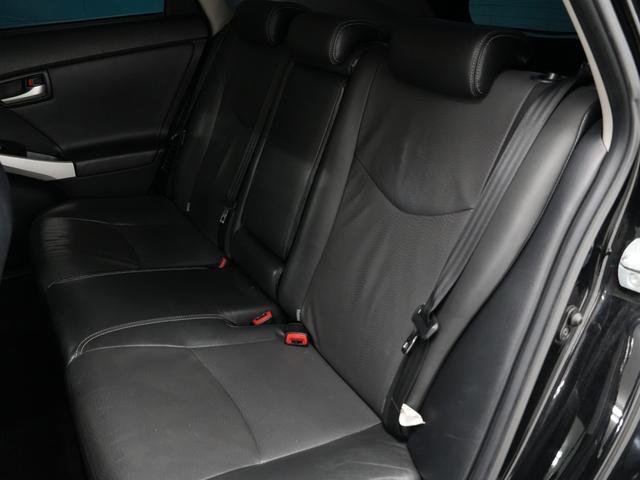 プリウス Gツーリングセレクションレザーパッケージ ツーリングホイール17インチ/Bluetoothオーディオ/ブルーフォグランプ/プッシュスタート/パワーシート/レザーシート/ETC/Bluetooth/バックカメラ/ダウンサス/モデリスタドアメッキ(76枚目)