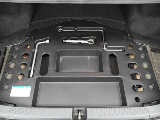 マークＸ ２５０Ｇ　Ｓパッケージリラックスセレクション　フロントＧ’ｓバンパー／リアＧ’ｓバンパー／車高調／ＷＯＲＫ　ＶＳＫＦ１９インチＡＷ／ブラッシュ三眼ヘッドライト／サンルーフ／バックカメラ／ＥＴＣ／黒革シート／シートヒーター／パドルシフト／社外テール（77枚目）