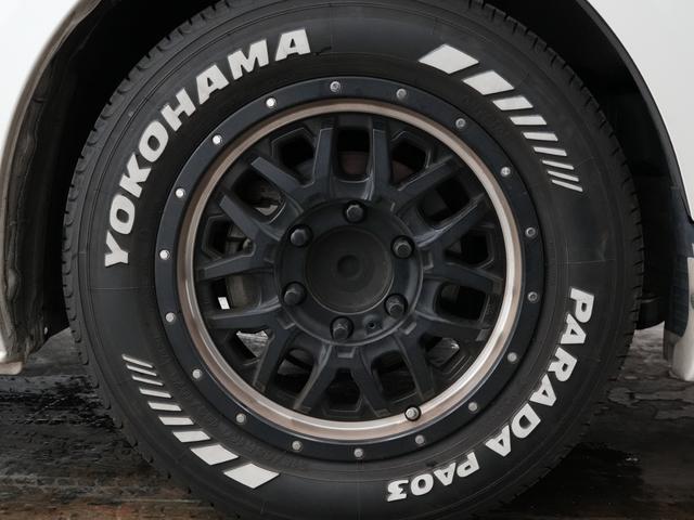 ハイエースバン スーパーGL ダークプライムII ローダウン/バッドフェイスボンネット/シートカバー/ 16インチAW/LEDテールレンズ/ベッドキット/フリップダウンモニター/Bluetooth/バックカメラ(7枚目)