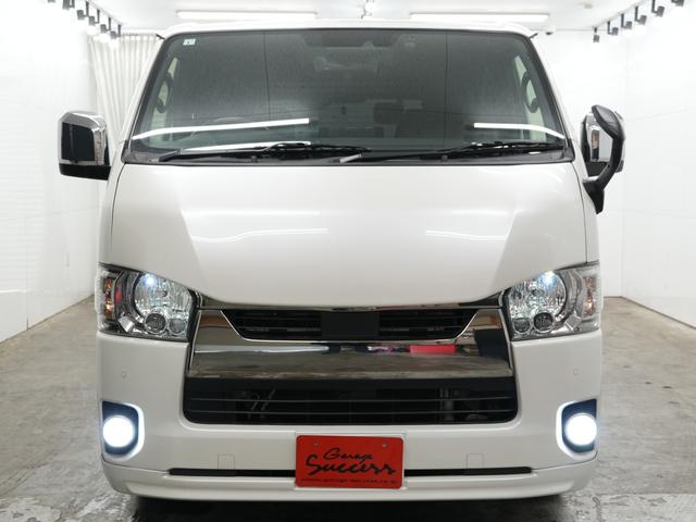 ハイエースバン スーパーGL ダークプライムII ローダウン/バッドフェイスボンネット/シートカバー/ 16インチAW/LEDテールレンズ/ベッドキット/フリップダウンモニター/Bluetooth/バックカメラ(9枚目)