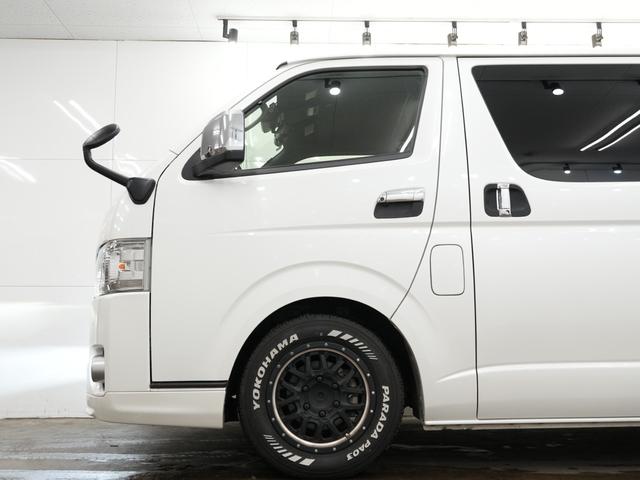 ハイエースバン スーパーGL ダークプライムII ローダウン/バッドフェイスボンネット/シートカバー/ 16インチAW/LEDテールレンズ/ベッドキット/フリップダウンモニター/Bluetooth/バックカメラ(23枚目)