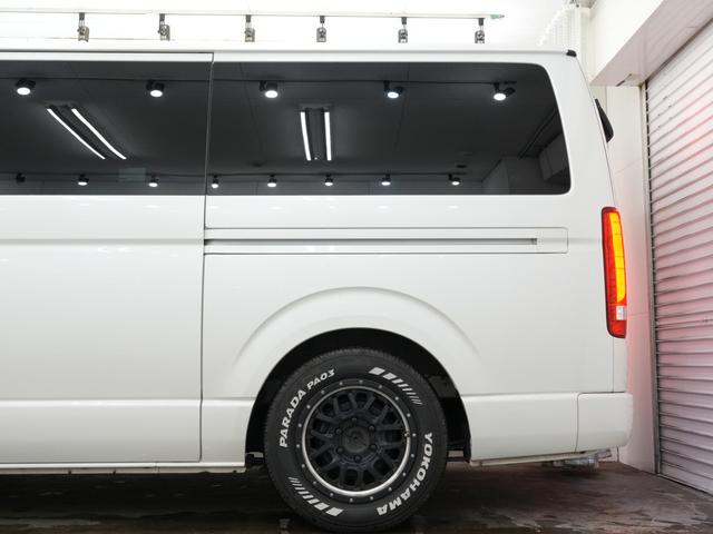 ハイエースバン スーパーGL ダークプライムII ローダウン/バッドフェイスボンネット/シートカバー/ 16インチAW/LEDテールレンズ/ベッドキット/フリップダウンモニター/Bluetooth/バックカメラ(24枚目)