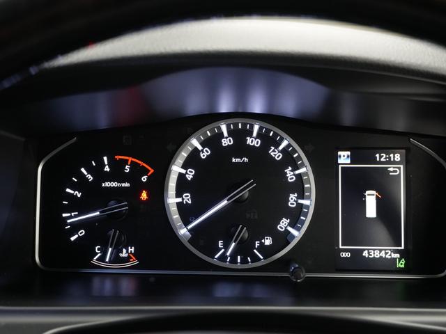 ハイエースバン スーパーGL ダークプライムII ローダウン/バッドフェイスボンネット/シートカバー/ 16インチAW/LEDテールレンズ/ベッドキット/フリップダウンモニター/Bluetooth/バックカメラ(27枚目)