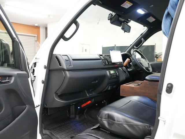 ハイエースバン スーパーGL ダークプライムII ローダウン/バッドフェイスボンネット/シートカバー/ 16インチAW/LEDテールレンズ/ベッドキット/フリップダウンモニター/Bluetooth/バックカメラ(72枚目)