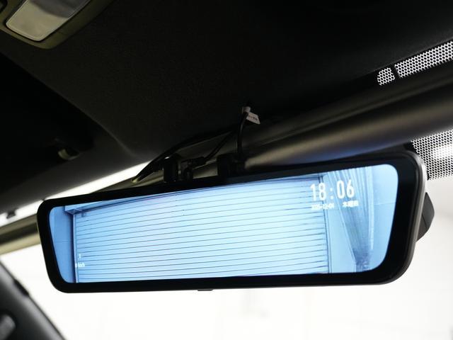 ハイエースバン バッドフェイスボンネット/WORK XTRAP 18インチAW/ローダウン/バックカメラ/100V電源/両側電動スライドドア/ETC/Bluetooth/シートカバー/オーバーフェンダー/ベッドキット(7枚目)