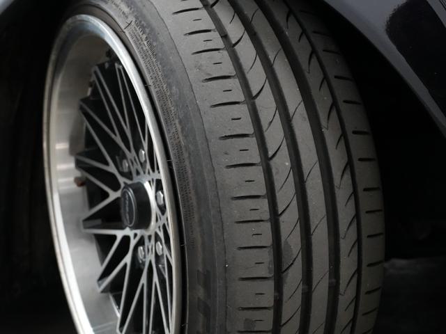 ハイエースバン バッドフェイスボンネット/WORK XTRAP 18インチAW/ローダウン/バックカメラ/100V電源/両側電動スライドドア/ETC/Bluetooth/シートカバー/オーバーフェンダー/ベッドキット(11枚目)