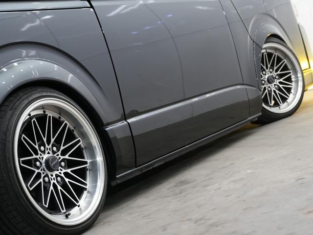 ハイエースバン バッドフェイスボンネット/WORK XTRAP 18インチAW/ローダウン/バックカメラ/100V電源/両側電動スライドドア/ETC/Bluetooth/シートカバー/オーバーフェンダー/ベッドキット(20枚目)