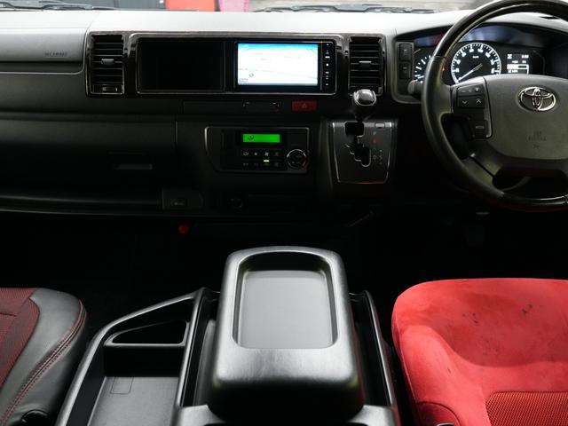 ハイエースバン バッドフェイスボンネット/WORK XTRAP 18インチAW/ローダウン/バックカメラ/100V電源/両側電動スライドドア/ETC/Bluetooth/シートカバー/オーバーフェンダー/ベッドキット(23枚目)