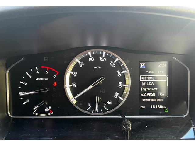 ハイエースバン バッドフェイスボンネット/WORK XTRAP 18インチAW/ローダウン/バックカメラ/100V電源/両側電動スライドドア/ETC/Bluetooth/シートカバー/オーバーフェンダー/ベッドキット(24枚目)