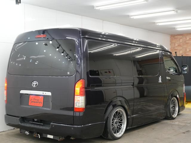 ハイエースバン バッドフェイスボンネット/WORK XTRAP 18インチAW/ローダウン/バックカメラ/100V電源/両側電動スライドドア/ETC/Bluetooth/シートカバー/オーバーフェンダー/ベッドキット(52枚目)