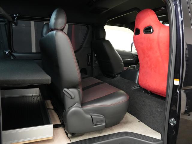 ハイエースバン バッドフェイスボンネット/WORK XTRAP 18インチAW/ローダウン/バックカメラ/100V電源/両側電動スライドドア/ETC/Bluetooth/シートカバー/オーバーフェンダー/ベッドキット(67枚目)