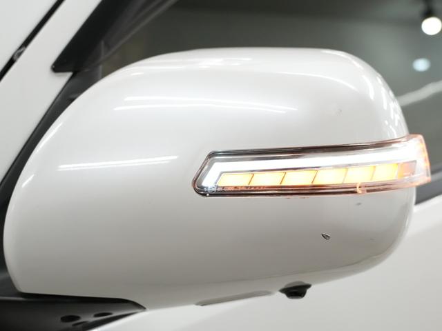 ハイエースバン スーパーＧＬ　ダークプライムＩＩ　ＥＳＳＥＸフロントグリル／ＥＳＳＥＸＴｙｐｅＥＣ１８インチＡＷ／ＡＬＰＩＮＥフローティングナビ１１インチナビ／ＥＴＣ／Ｂｌｕｅｔｏｏｔｈ／フルセグ／バックカメラ／シートカバー／両側電動スライドドア／（10枚目）