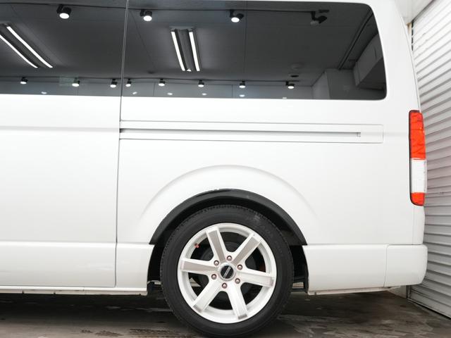 ハイエースバン スーパーＧＬ　ダークプライムＩＩ　ＥＳＳＥＸフロントグリル／ＥＳＳＥＸＴｙｐｅＥＣ１８インチＡＷ／ＡＬＰＩＮＥフローティングナビ１１インチナビ／ＥＴＣ／Ｂｌｕｅｔｏｏｔｈ／フルセグ／バックカメラ／シートカバー／両側電動スライドドア／（21枚目）