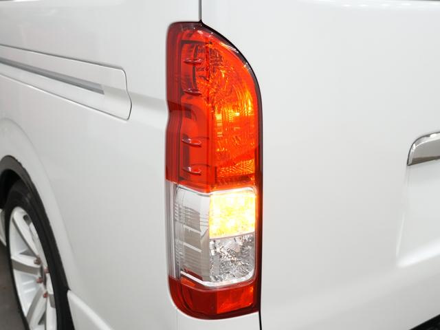 ハイエースバン スーパーＧＬ　ダークプライムＩＩ　ＥＳＳＥＸフロントグリル／ＥＳＳＥＸＴｙｐｅＥＣ１８インチＡＷ／ＡＬＰＩＮＥフローティングナビ１１インチナビ／ＥＴＣ／Ｂｌｕｅｔｏｏｔｈ／フルセグ／バックカメラ／シートカバー／両側電動スライドドア／（47枚目）
