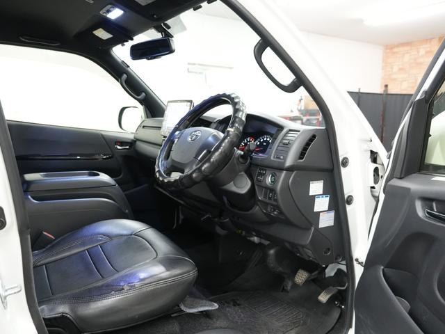 ハイエースバン スーパーＧＬ　ダークプライムＩＩ　ＥＳＳＥＸフロントグリル／ＥＳＳＥＸＴｙｐｅＥＣ１８インチＡＷ／ＡＬＰＩＮＥフローティングナビ１１インチナビ／ＥＴＣ／Ｂｌｕｅｔｏｏｔｈ／フルセグ／バックカメラ／シートカバー／両側電動スライドドア／（61枚目）