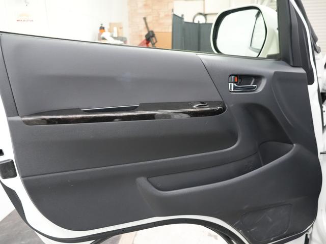 ハイエースバン スーパーＧＬ　ダークプライムＩＩ　ＥＳＳＥＸフロントグリル／ＥＳＳＥＸＴｙｐｅＥＣ１８インチＡＷ／ＡＬＰＩＮＥフローティングナビ１１インチナビ／ＥＴＣ／Ｂｌｕｅｔｏｏｔｈ／フルセグ／バックカメラ／シートカバー／両側電動スライドドア／（68枚目）