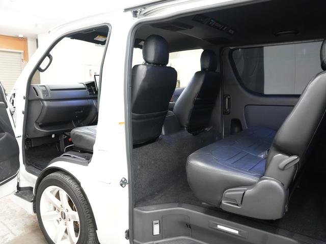 ハイエースバン スーパーＧＬ　ダークプライムＩＩ　ＥＳＳＥＸフロントグリル／ＥＳＳＥＸＴｙｐｅＥＣ１８インチＡＷ／ＡＬＰＩＮＥフローティングナビ１１インチナビ／ＥＴＣ／Ｂｌｕｅｔｏｏｔｈ／フルセグ／バックカメラ／シートカバー／両側電動スライドドア／（74枚目）