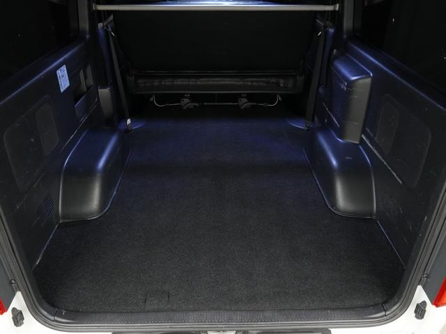 ハイエースバン スーパーＧＬ　ダークプライムＩＩ　ＥＳＳＥＸフロントグリル／ＥＳＳＥＸＴｙｐｅＥＣ１８インチＡＷ／ＡＬＰＩＮＥフローティングナビ１１インチナビ／ＥＴＣ／Ｂｌｕｅｔｏｏｔｈ／フルセグ／バックカメラ／シートカバー／両側電動スライドドア／（78枚目）