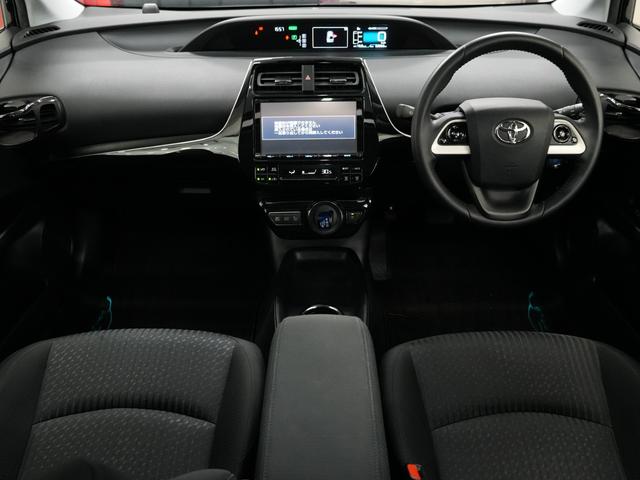 プリウス Ｓ　フロントモデリスタエアロ／サイドモデリスタ／車高調／ローダウン／ＷＯＲＫ　ＳＣＨＷＥＲＴＱＵＥＬＬ　１９ＡＷ／トヨタ純正９インチナビ／バックカメラ／Ｂｌｕｅｔｏｏｔｈ／ＥＴＣ／サンルーフ／（6枚目）