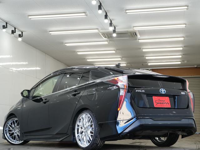 プリウス Ｓ　フロントモデリスタエアロ／サイドモデリスタ／車高調／ローダウン／ＷＯＲＫ　ＳＣＨＷＥＲＴＱＵＥＬＬ　１９ＡＷ／トヨタ純正９インチナビ／バックカメラ／Ｂｌｕｅｔｏｏｔｈ／ＥＴＣ／サンルーフ／（46枚目）