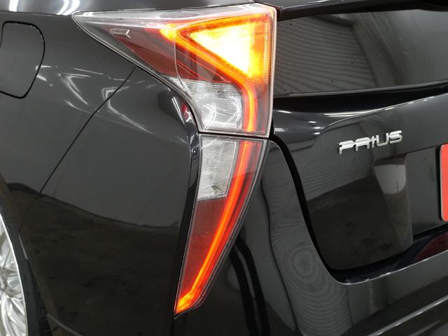 プリウス Ｓ　フロントモデリスタエアロ／サイドモデリスタ／車高調／ローダウン／ＷＯＲＫ　ＳＣＨＷＥＲＴＱＵＥＬＬ　１９ＡＷ／トヨタ純正９インチナビ／バックカメラ／Ｂｌｕｅｔｏｏｔｈ／ＥＴＣ／サンルーフ／（48枚目）